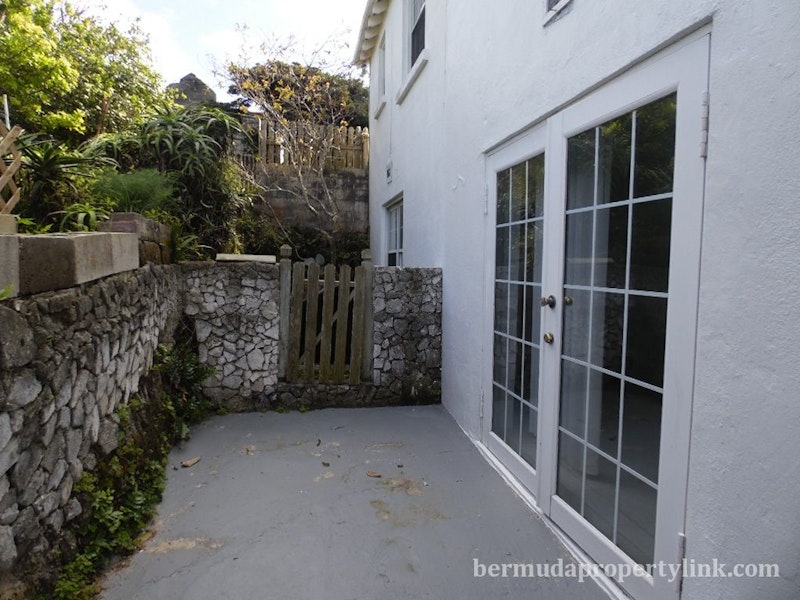 LOWER 1 BED APT IN ST. FOR RENT 1,950 MONTHLY St. GE